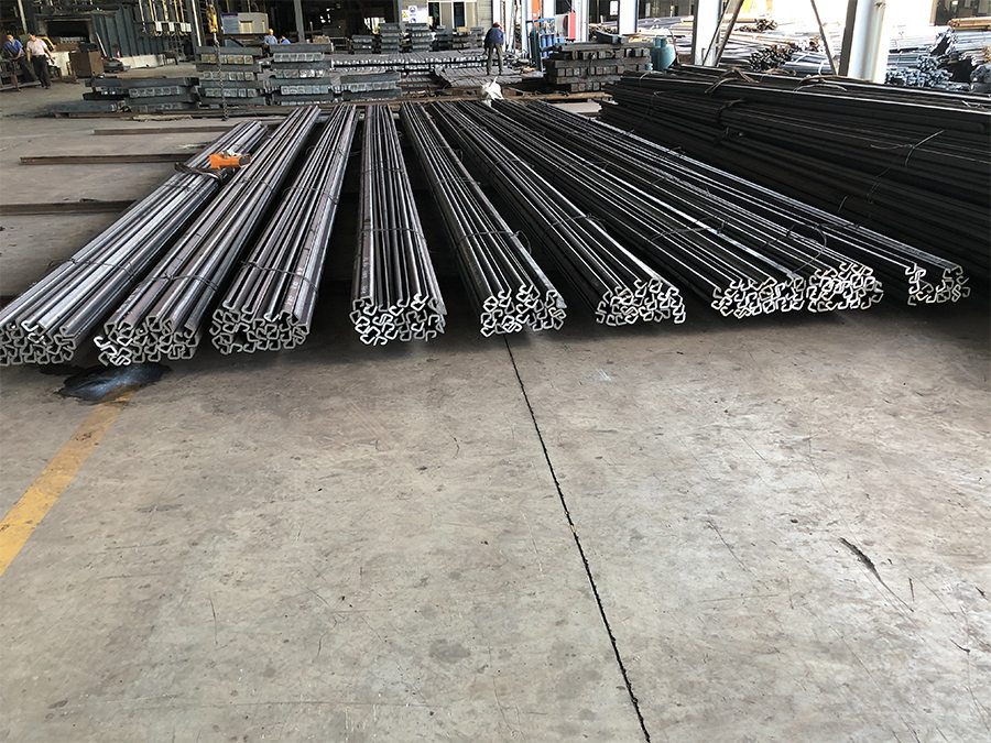 熱軋異型鋼是否可以進(jìn)行露天擺放？