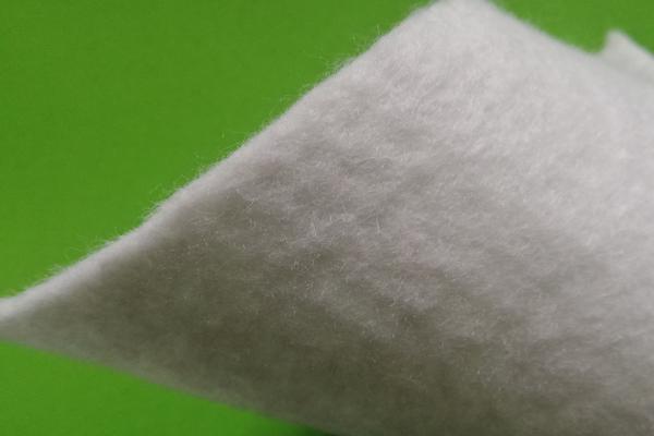 土工布怎么根據(jù)項目需求選擇合適的抗拉強度、滲透性與耐久性  第1張