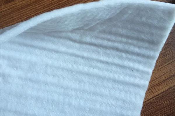 土工布與土工膜搭配使用的優(yōu)勢與應(yīng)用前景  第1張