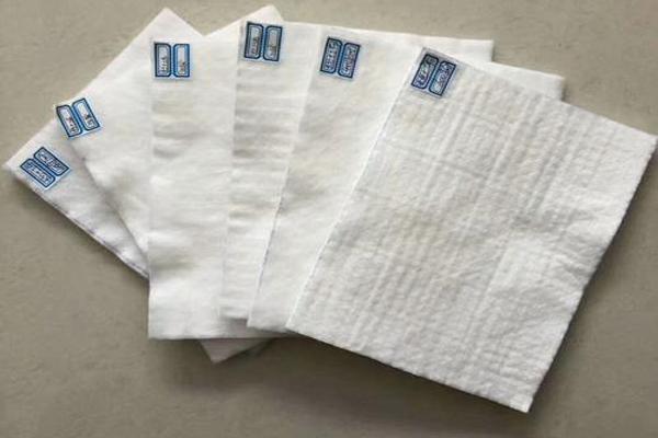 土工布與土工膜搭配使用的優(yōu)勢與應(yīng)用前景  第2張